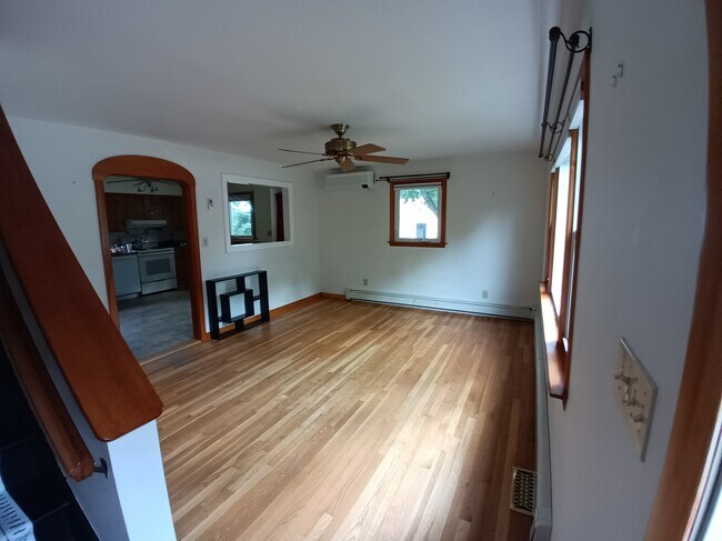 Foto del edificio - 17 Lafrance Ave