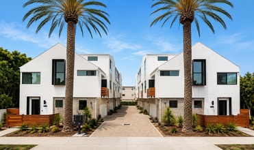 Building Photo - 10706 Octave Ln