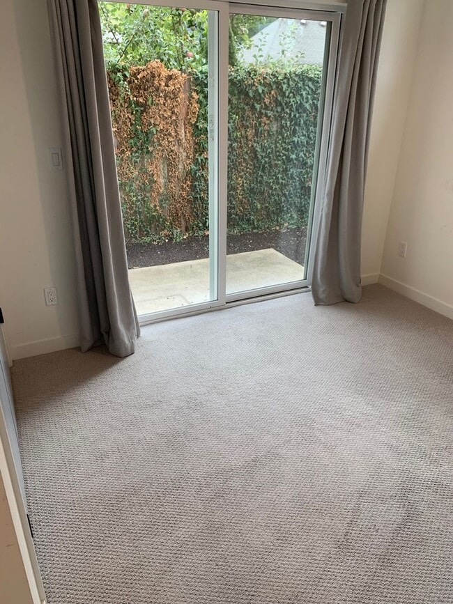 Building Photo - Cozy 2 bed 2 bath townhome in Columbia Cit...