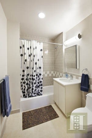 Foto del edificio - BEAUTIFUL 1 BEDROOM APARTMENT