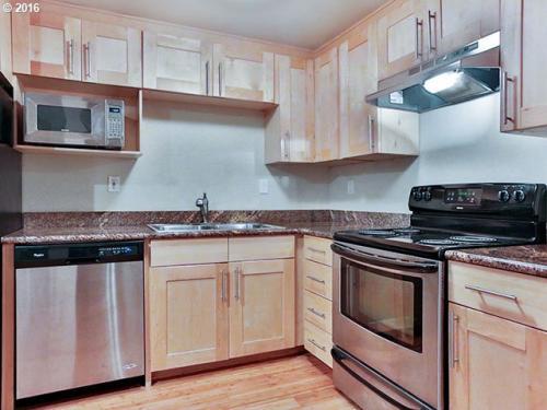 Building Photo - 7929 SW 40th Ave