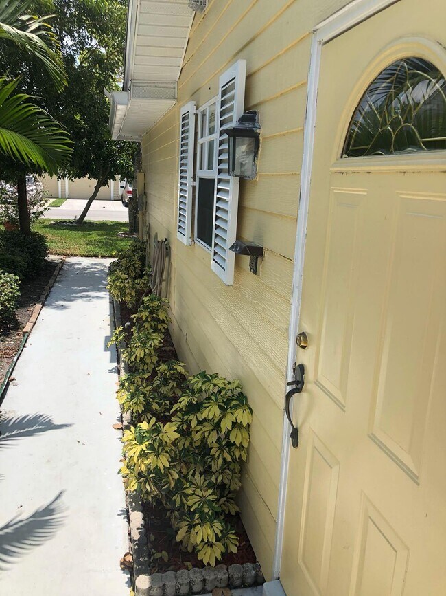 Foto del edificio - 1741 Royal Forest Ct