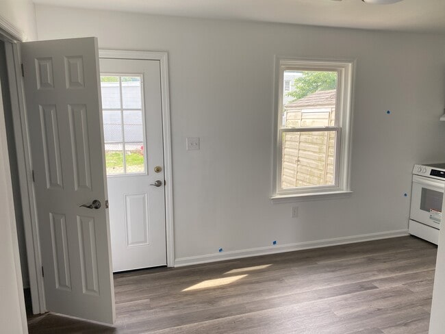 Área de comedor de la cocina - 747 Union St