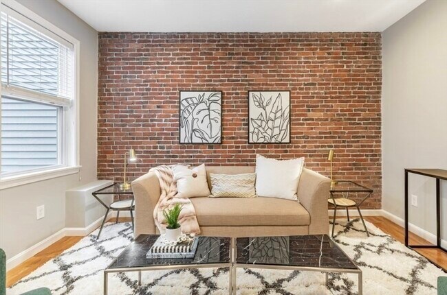 Foto del edificio - 353 Sumner St