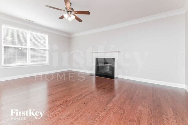 Foto del edificio - 5461 Emerald Spring Dr