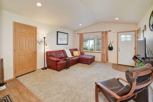 Building Photo - 1807 Miranda Ct