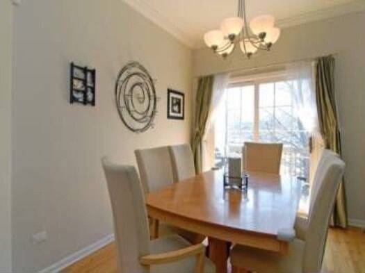 Foto del edificio - 3827 N Milwaukee Ave