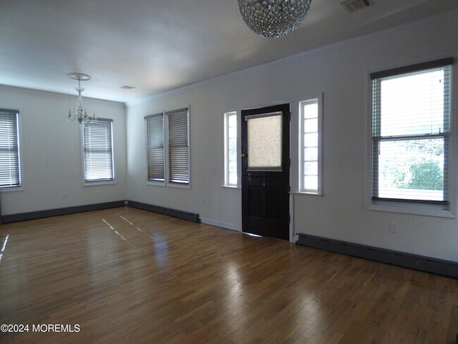 Building Photo - 61 8th Ave