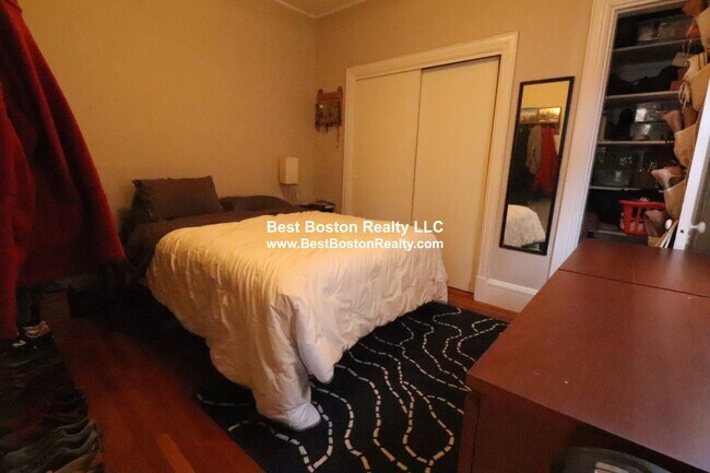 Foto del edificio - 63 Dana St