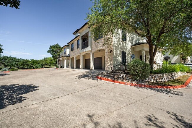 Foto del edificio - 7701 Rialto Blvd