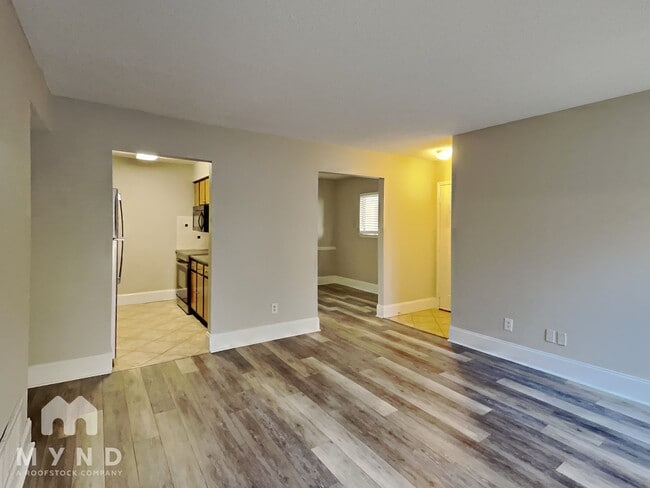 Building Photo - 1407 Huntingdon Chase