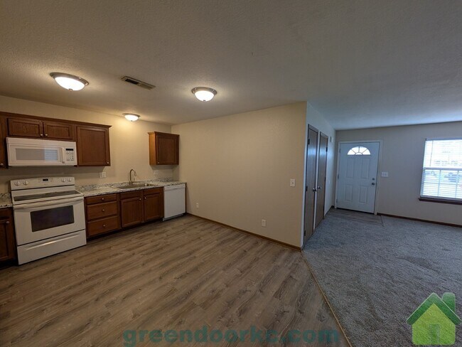 Building Photo - 1204 Fall Meadow Ln