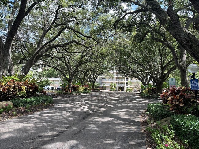 Foto del edificio - 3520 Oaks Way