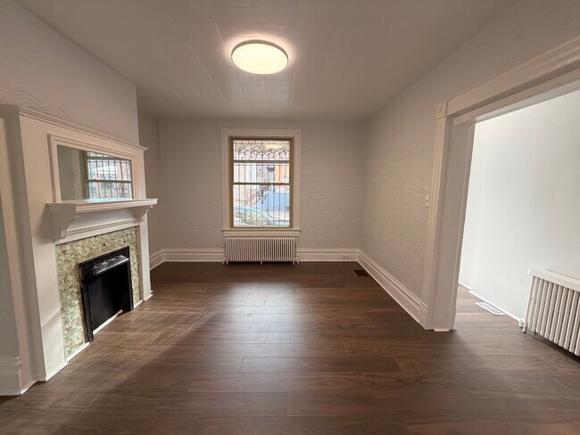 Foto del edificio - 122 Maple Ter