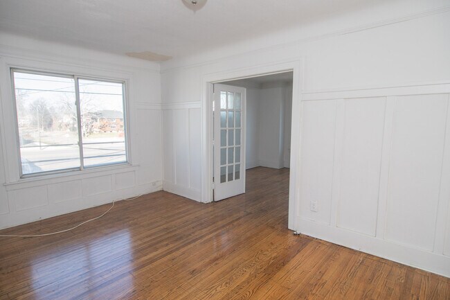 Foto del edificio - 1463 Beaconsfield Ave