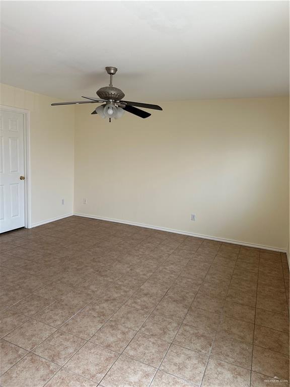 Building Photo - 1521 Oasis Dr