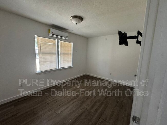 Photo - 2223 J B Jackson Jr Blvd Apartment