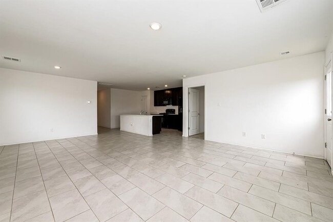 Building Photo - 10924 SW 23rd Pl