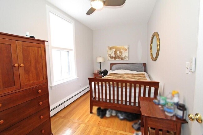 Foto del edificio - 94 Charles St