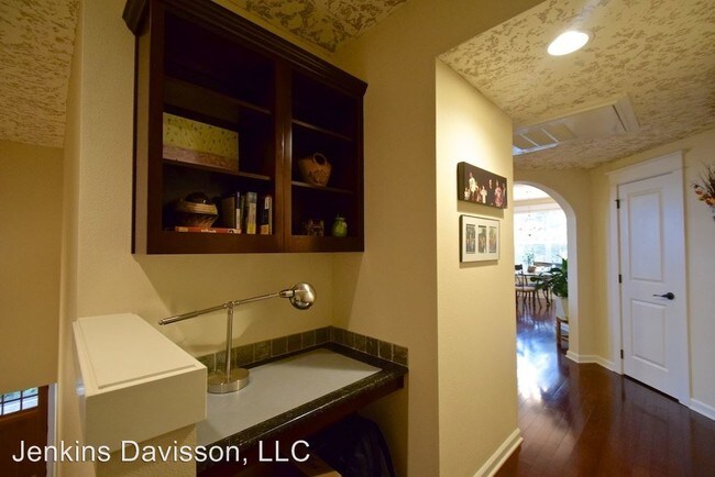 Building Photo - 3175 Summerlinn Dr