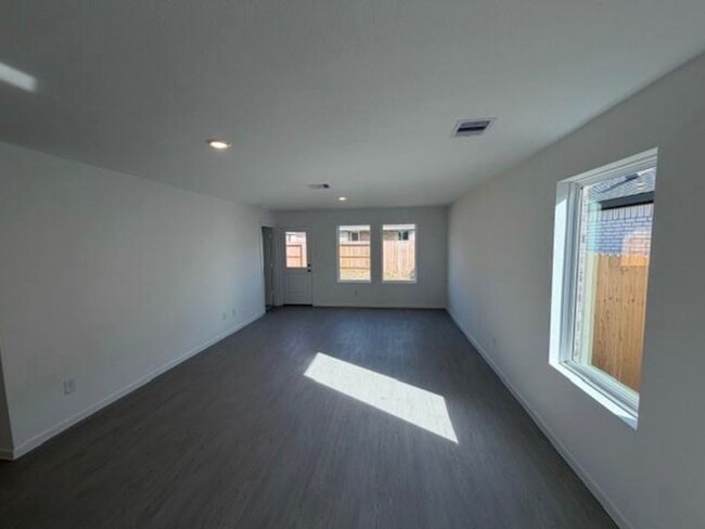 Building Photo - 9010 Artic Rockfish Dr