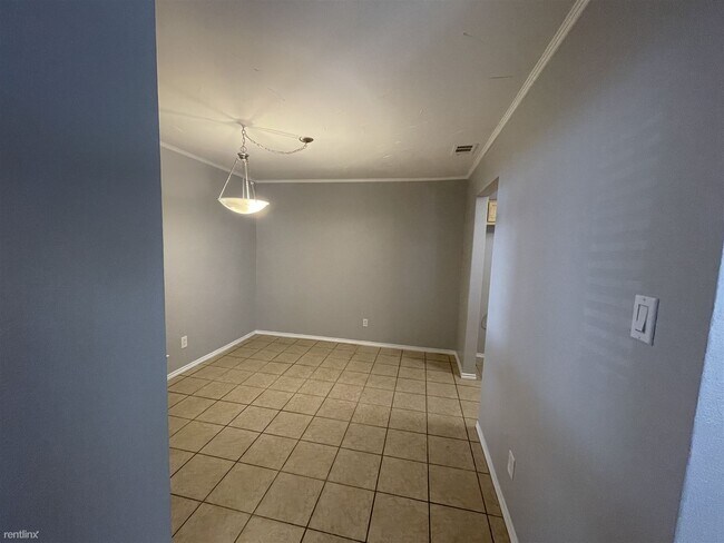 Foto del edificio - 4 br, 2.5 bath House - 625 Manco Rd Apt 120