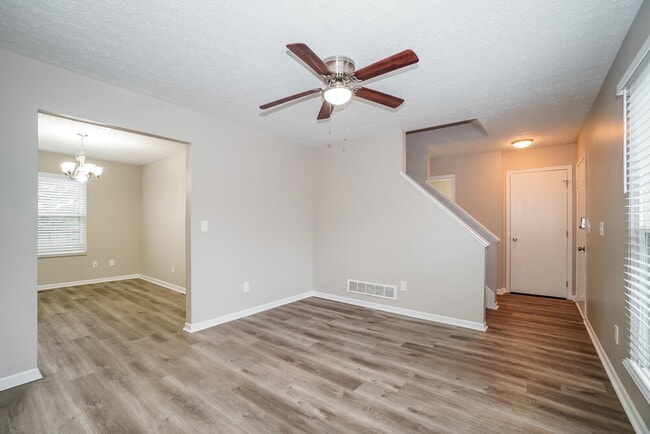 Building Photo - 5601 High Arbor Dr