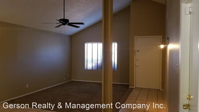 Building Photo - 3 br, 2 bath House - 4902 E. Yuma St.