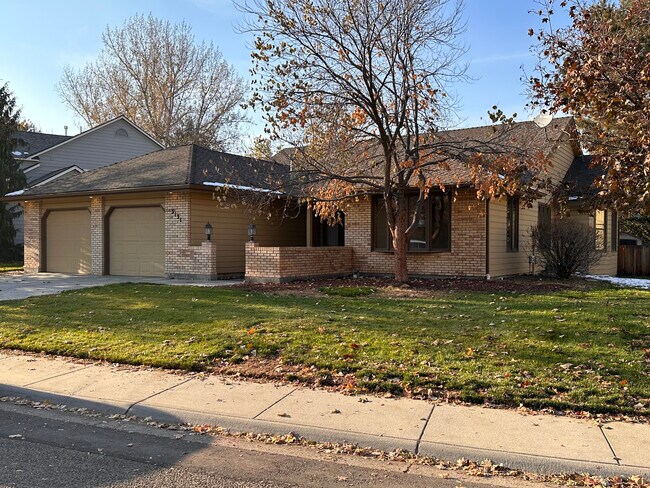 Building Photo - 3131 S Crossfield Way