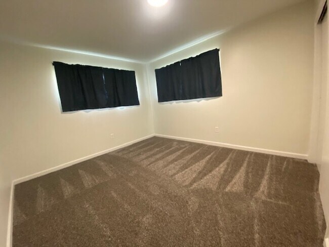 Foto del edificio - 1026 N Napa St