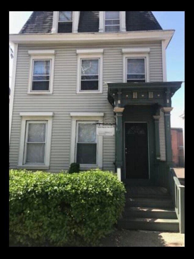 Primary Photo - 848 State St