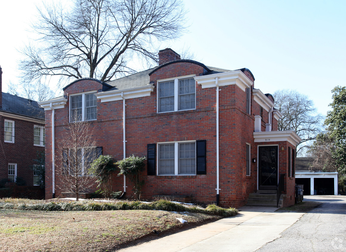 Hayes Barton Apartments