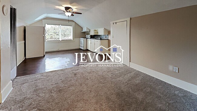 Foto del edificio - Well-kept ground-floor apartment near Aubu...