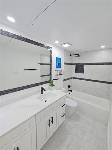 Building Photo - 7126 Holly Hill Dr