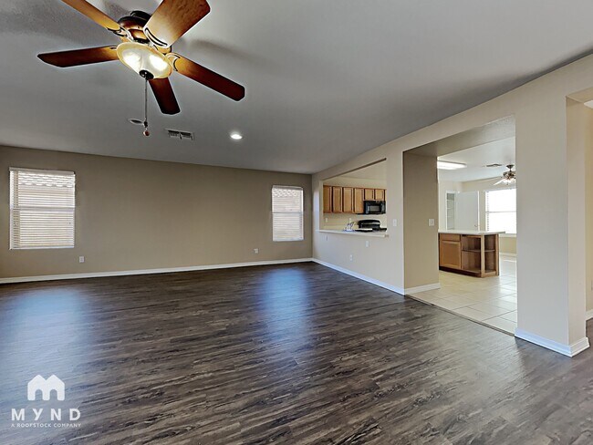 Foto del edificio - 8128 W Mission Ln