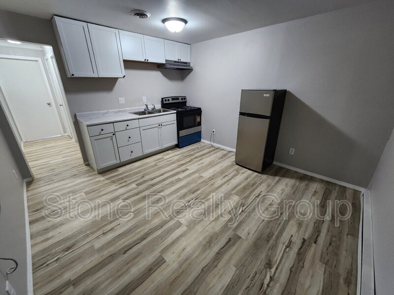 Building Photo - 630 Ash St