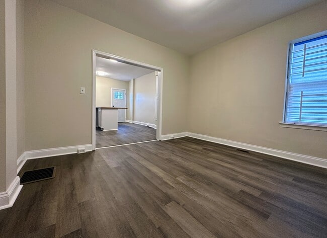Dining Room - 1824 N Payson St