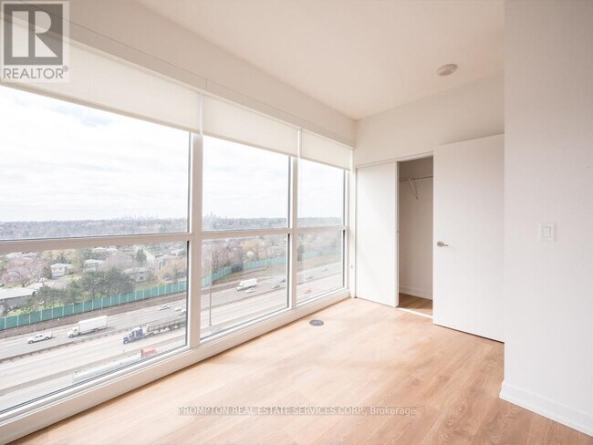 Building Photo - 115 McMahon Dr