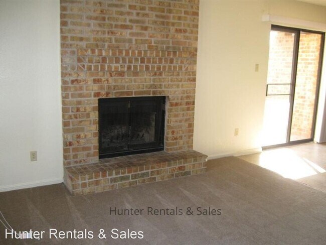 Building Photo - 2607 Bermuda Dr