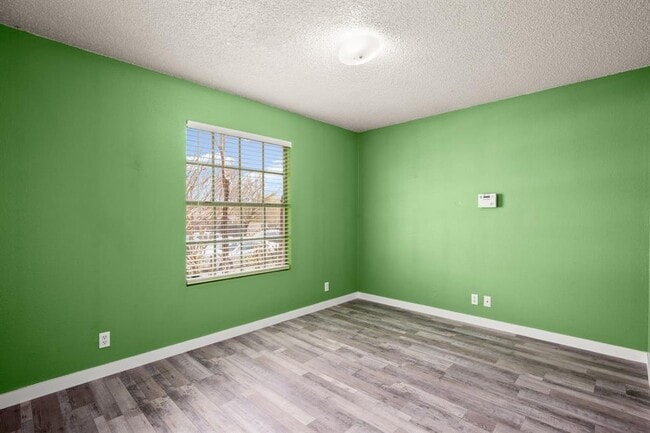 Building Photo - 185 Segovia Way