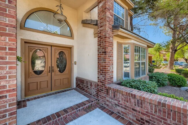 Foto del edificio - 38 Hummingbird Ln