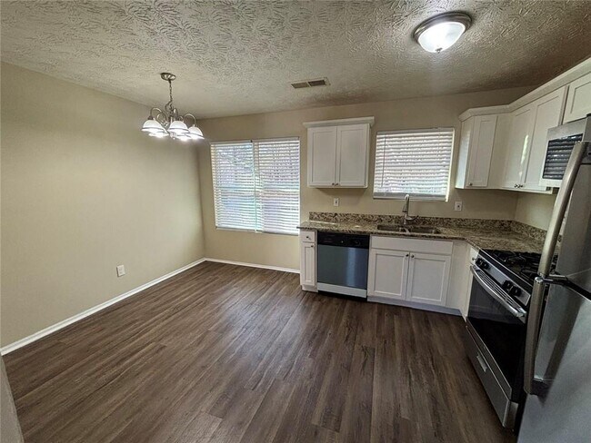 Foto del edificio - 3972 Glenwood Downs Ln