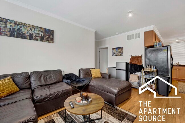 Foto del edificio - 1152 W Cornelia Ave