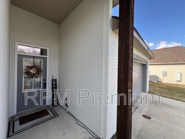 Foto del edificio - 14401 Sterling Oaks Dr