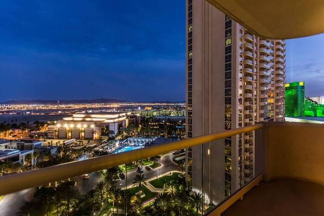 Building Photo - STUNNING 1 BR MGM SIGNATURE W BALCONY