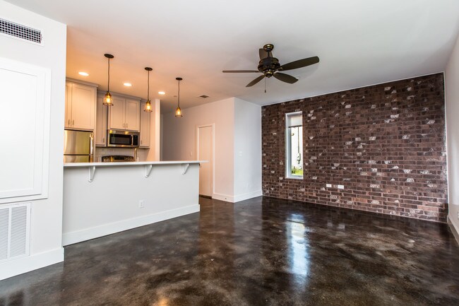 Foto del edificio - 905 W Austin St