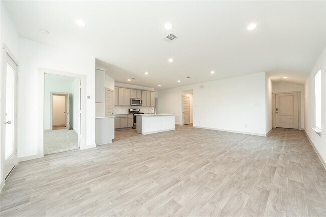 Foto del edificio - 8203 Buck Ln