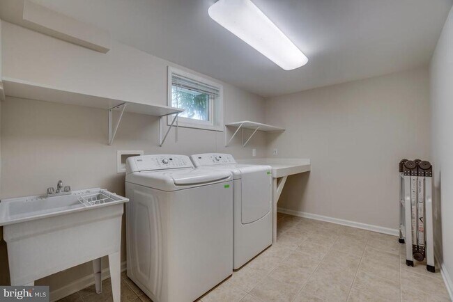 Foto del edificio - 629 20th St S