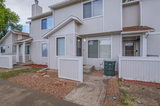 Photo - 1305 Wellington Ave Apartment