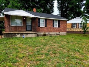Building Photo - 1502 Whitmore Rd